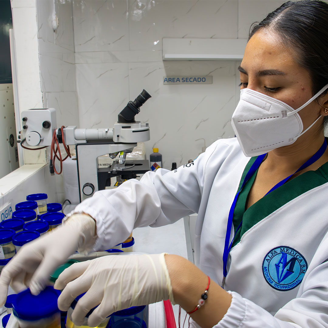 Alfa Medica laboratorio muestras de orina