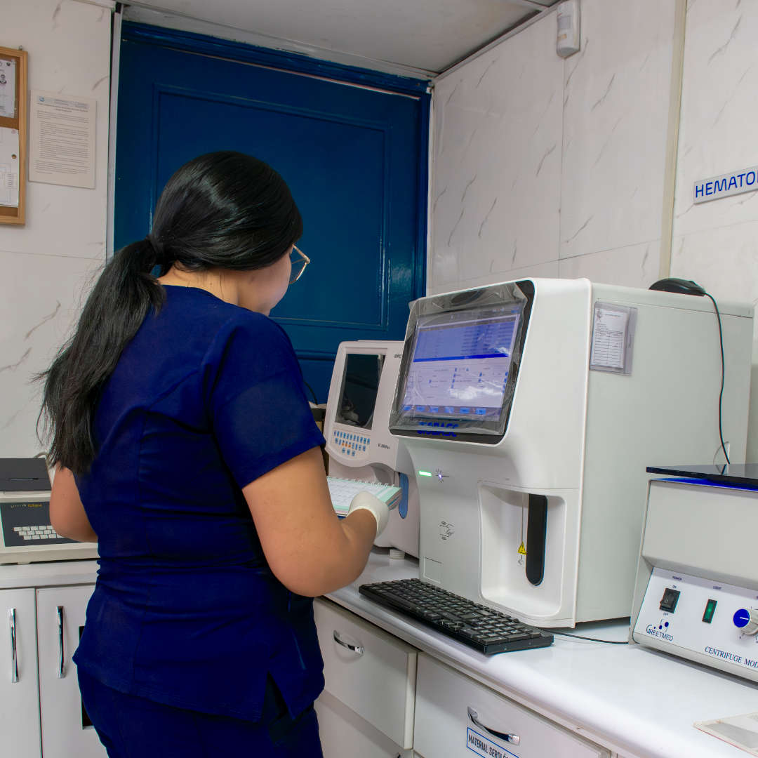 Laboratorio propio Alfa Medica SM